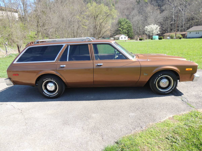 Illustration for article titled For $5,000, This 1978 Plymouth Volare Wagon Might Be Everything You Need And Nothing You Don't